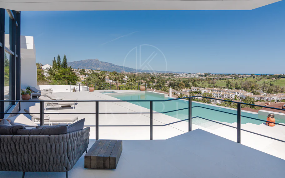Villa contemporánea de lujo de 6 dormitorios con vistas panorámicas al mar, al golf y a La Concha