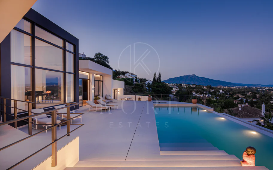 Villa contemporánea de lujo de 6 dormitorios con vistas panorámicas al mar, al golf y a La Concha