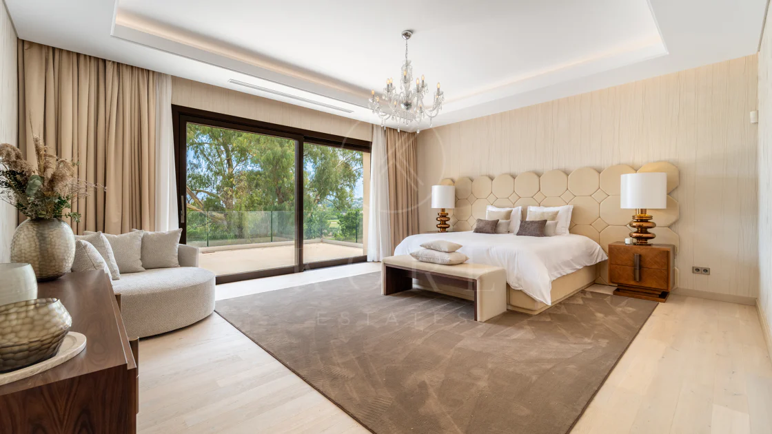 Villa Maria - An Extraordinary Frontline Golf Estate