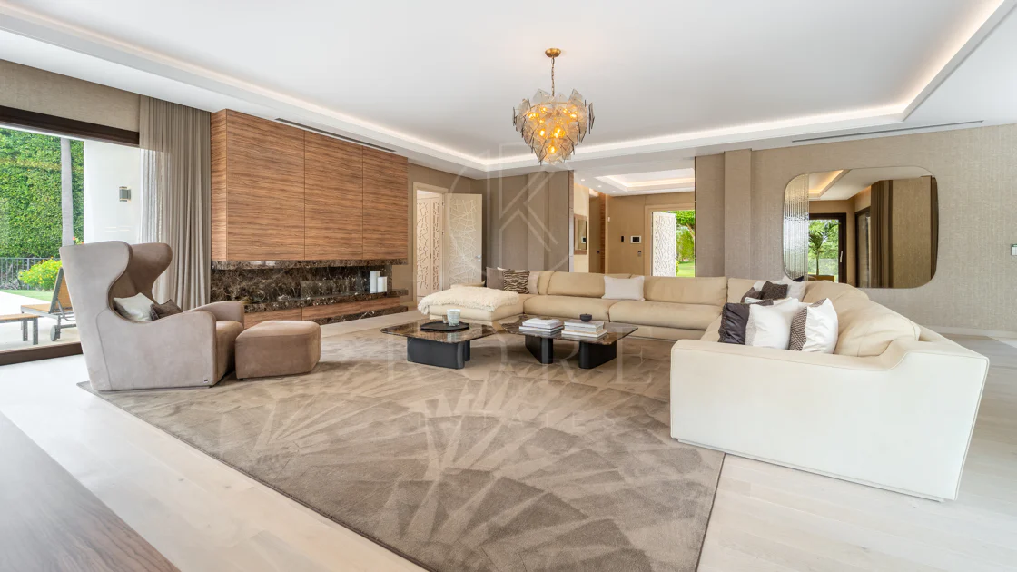 Villa Maria - An Extraordinary Frontline Golf Estate