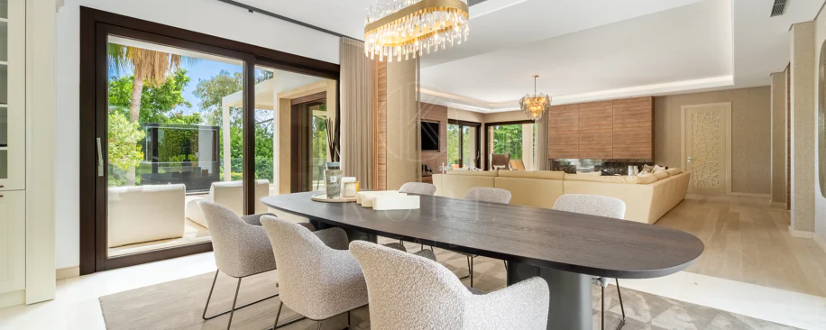 Villa Maria - An Extraordinary Frontline Golf Estate