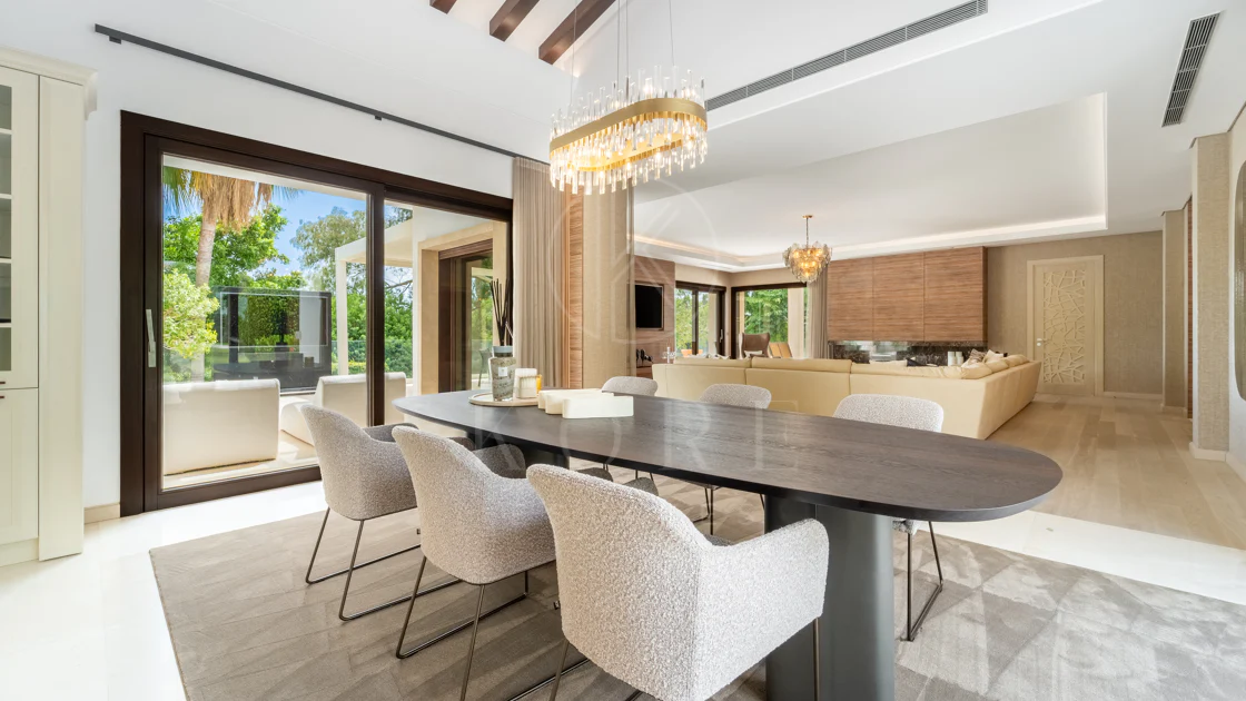 Villa Maria - An Extraordinary Frontline Golf Estate