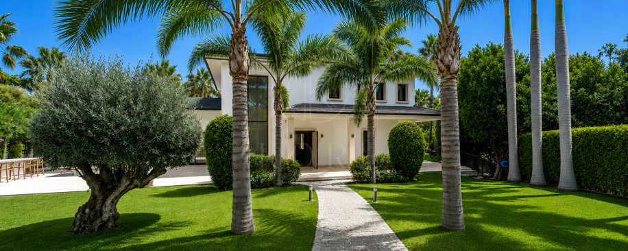 Villa Maria - An Extraordinary Frontline Golf Estate