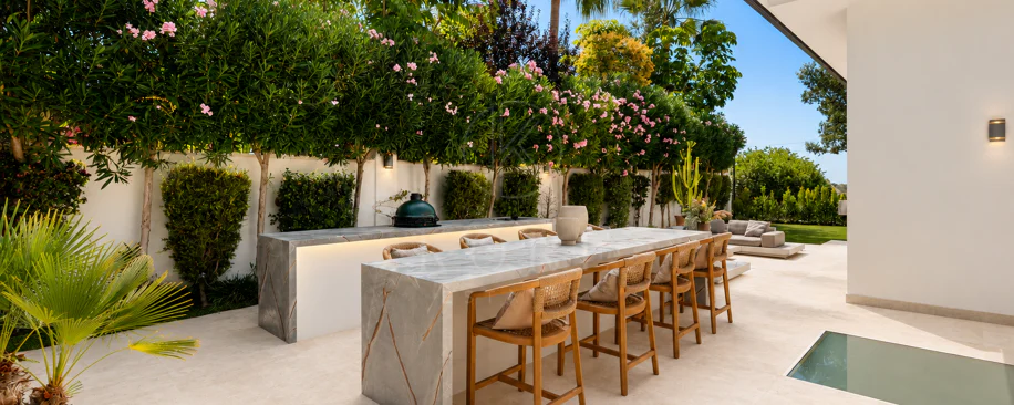 Villa Maria - An Extraordinary Frontline Golf Estate