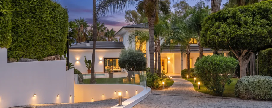 Villa Maria - An Extraordinary Frontline Golf Estate