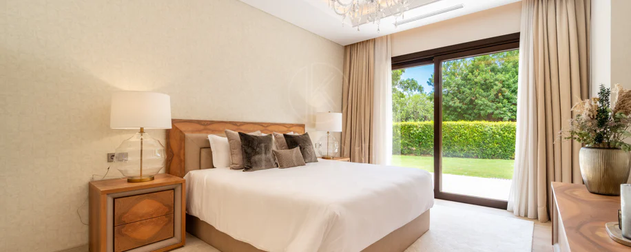Villa Maria - An Extraordinary Frontline Golf Estate