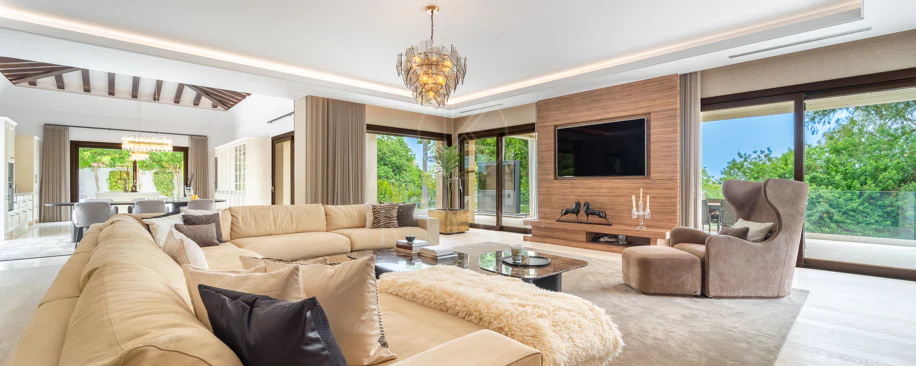 Villa Maria - An Extraordinary Frontline Golf Estate