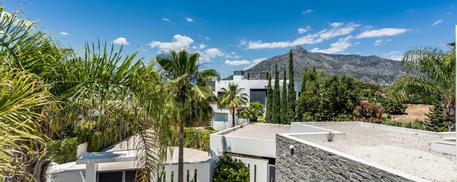 Villa for sale in Marbella Golden Mile