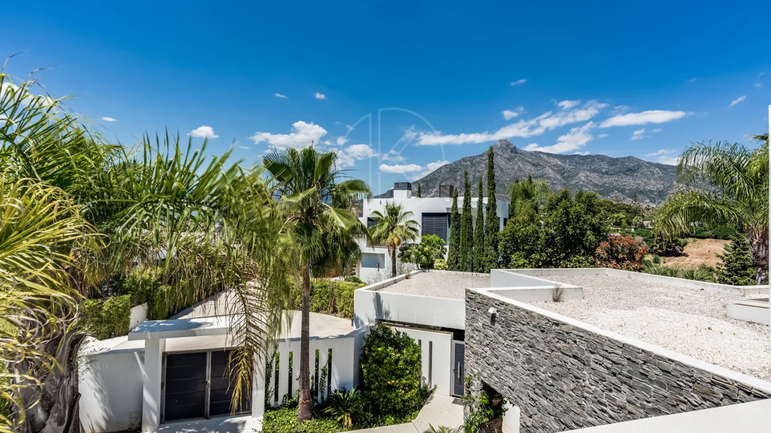 Villa for sale in Marbella Golden Mile