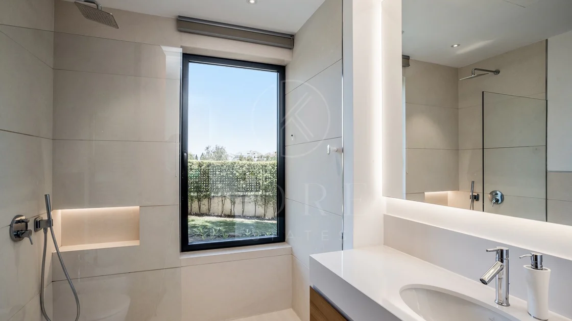 Villa for sale in Marbella Golden Mile