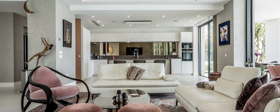 Villa for sale in Marbella Golden Mile