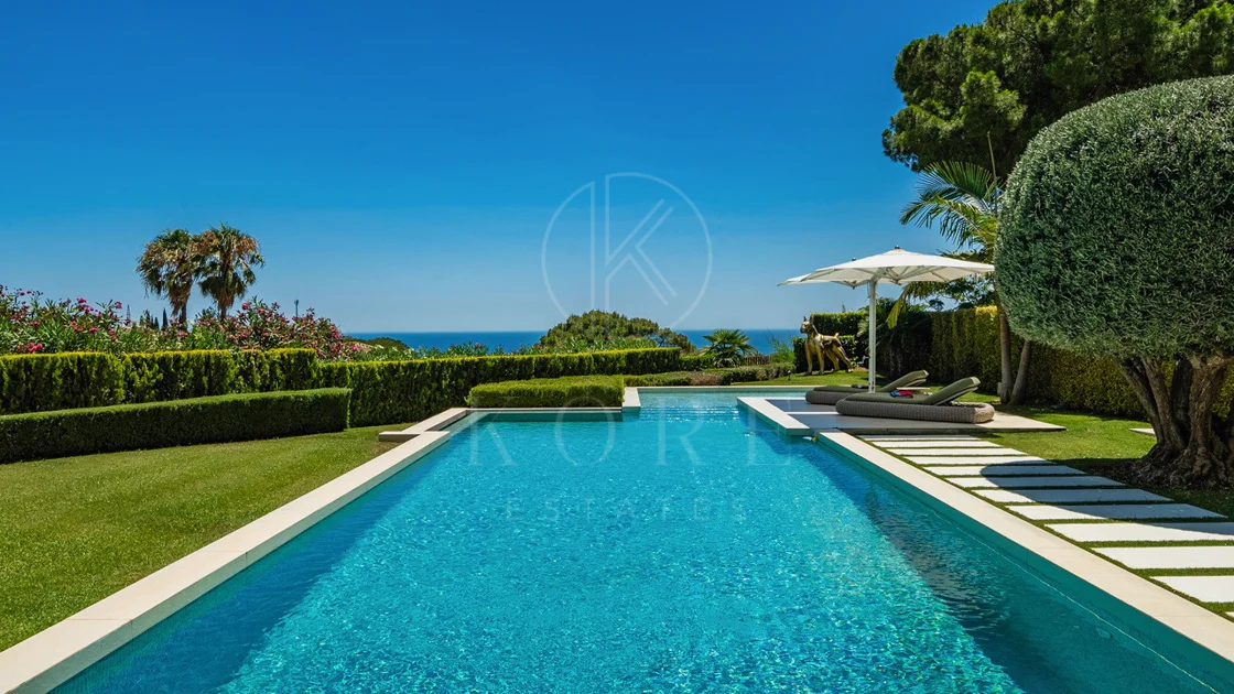 Villa for sale in Marbella Golden Mile