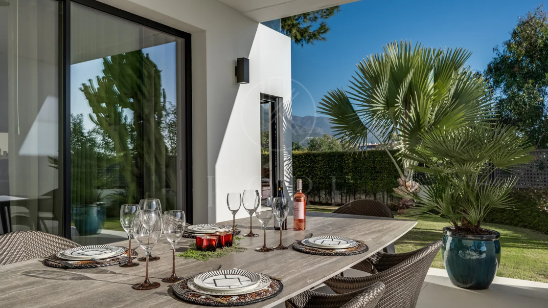 Villa for sale in Marbella Golden Mile