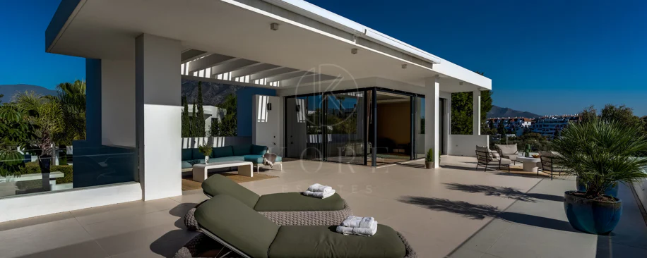 Villa for sale in Marbella Golden Mile