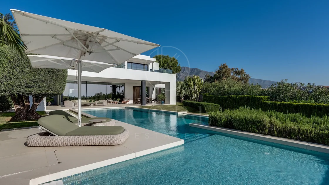 Villa for sale in Marbella Golden Mile
