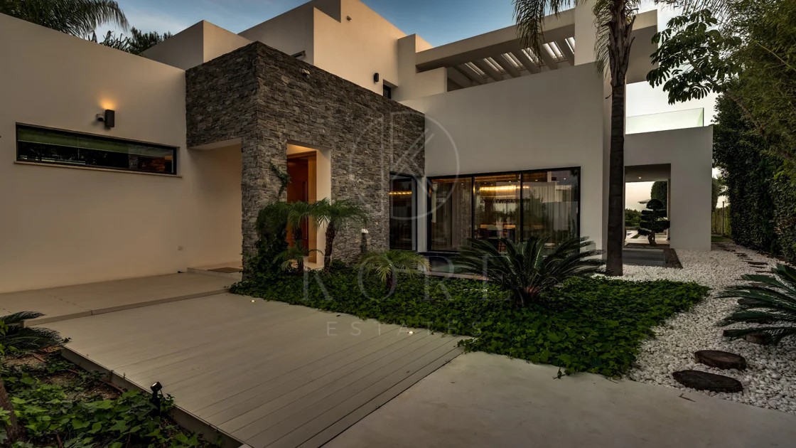 Villa for sale in Marbella Golden Mile