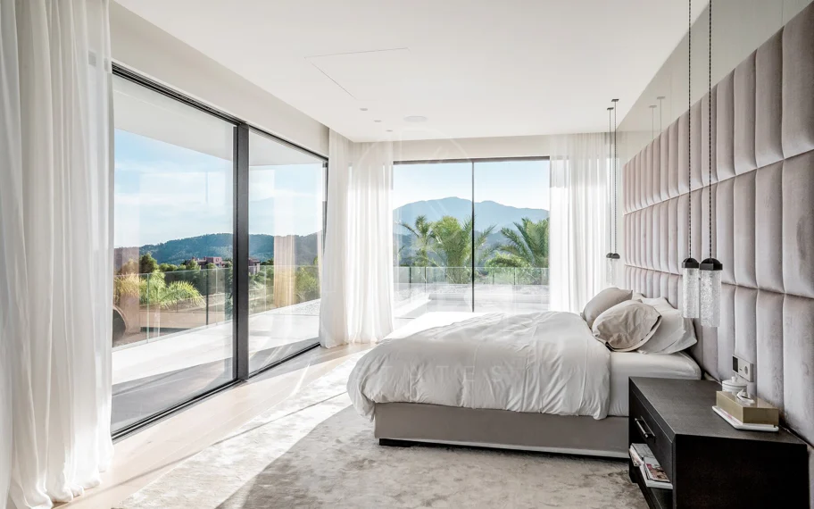 Bienvenido a La Isabella, la joya de la corona de Marbella Club Golf Resort.
