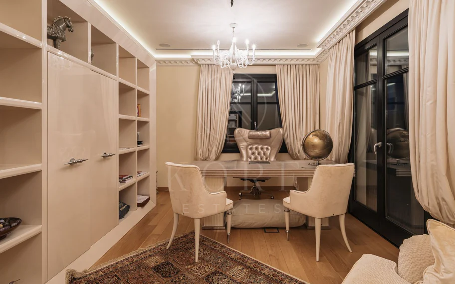 Villa en venta en Hacienda las Chapas, Marbella Este