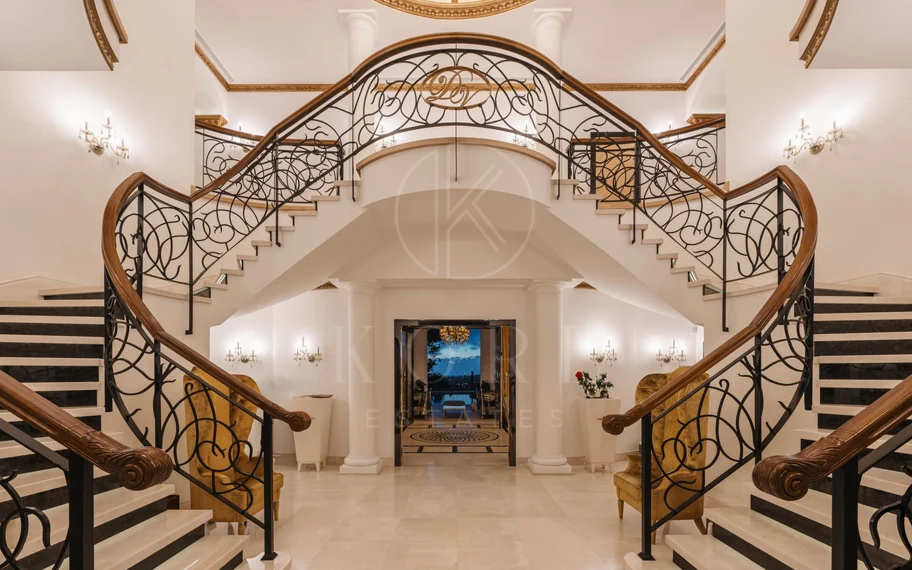 Villa en venta en Hacienda las Chapas, Marbella Este