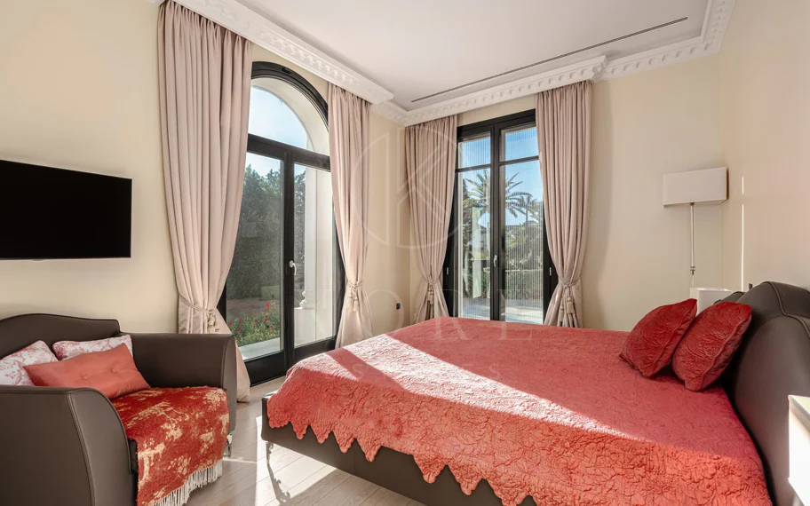 Villa en venta en Hacienda las Chapas, Marbella Este