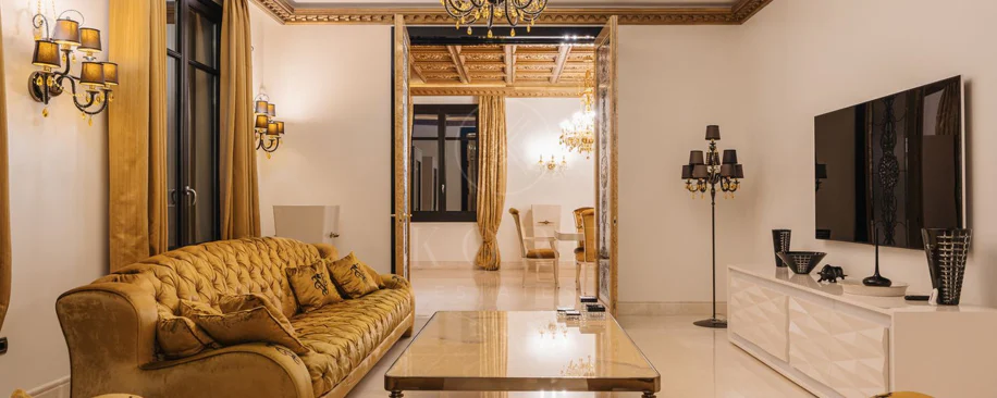 Villa for sale in Hacienda las Chapas, Marbella East