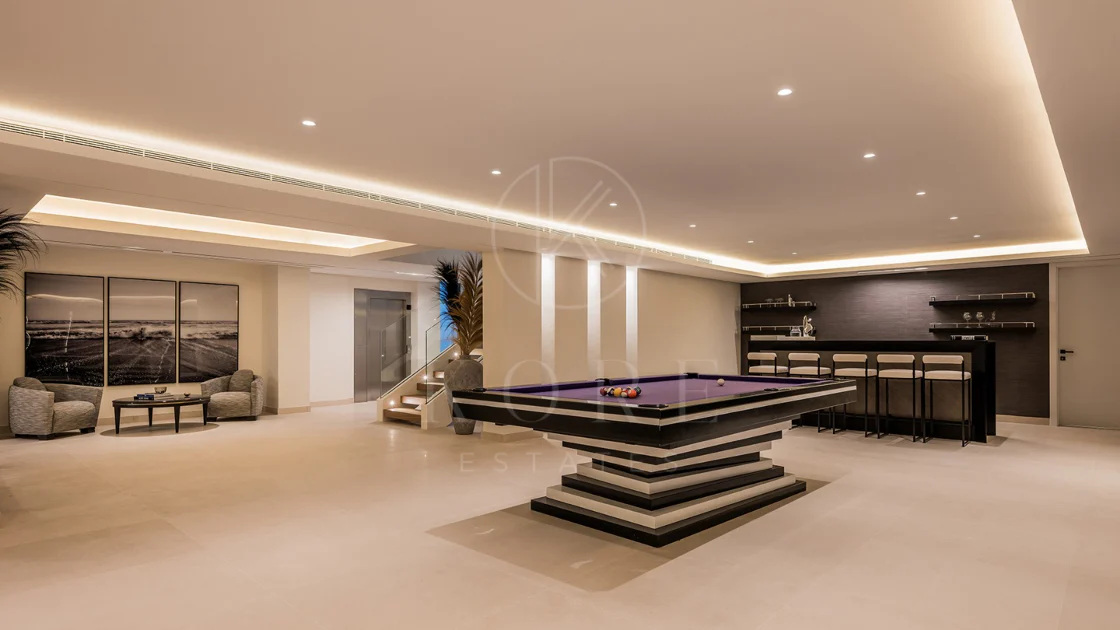 Villa for sale in La Quinta, Benahavis