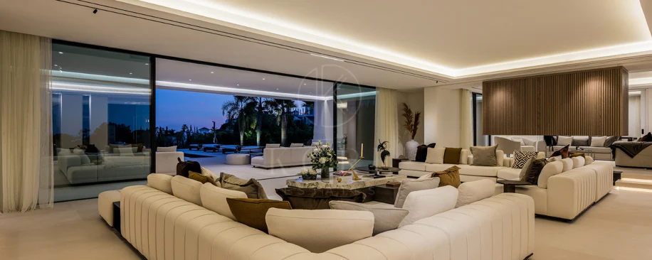 Villa for sale in La Quinta, Benahavis
