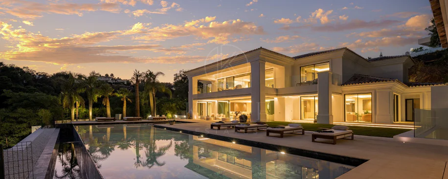 Villa for sale in La Quinta, Benahavis