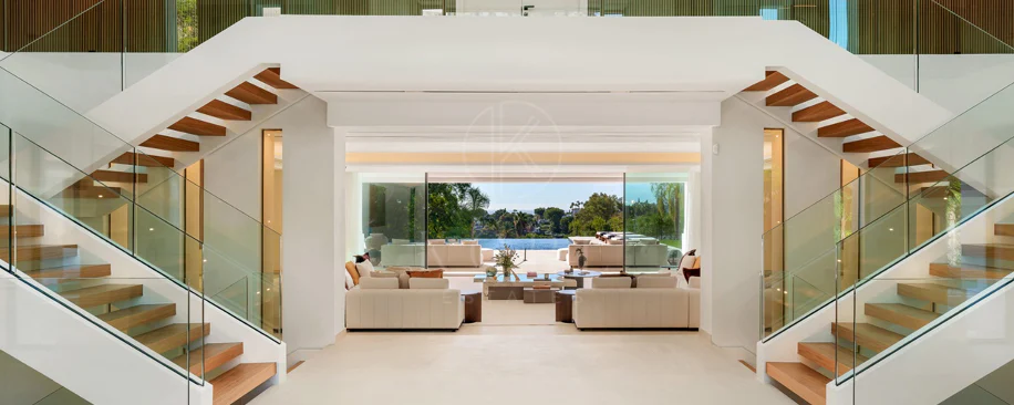 Villa for sale in La Quinta, Benahavis