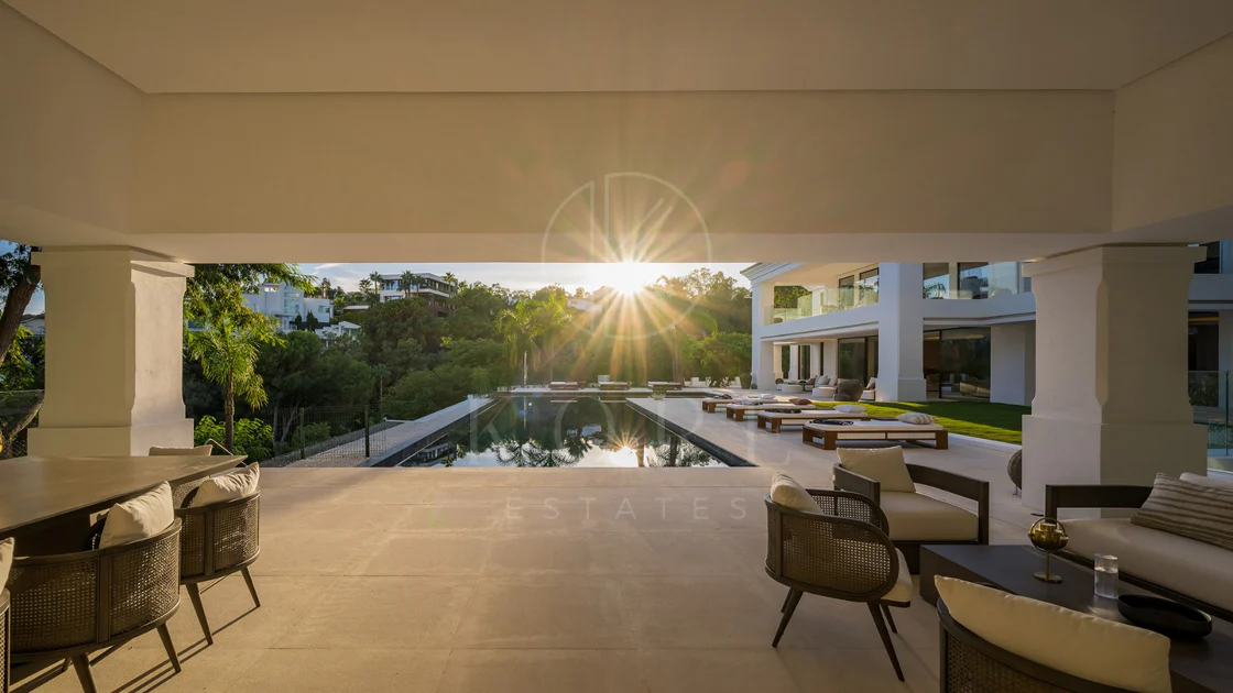 Villa for sale in La Quinta, Benahavis