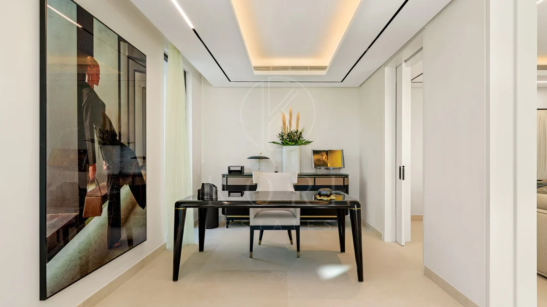 Villa for sale in La Quinta, Benahavis