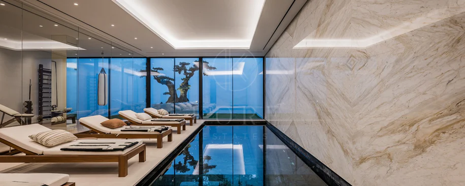Villa for sale in La Quinta, Benahavis