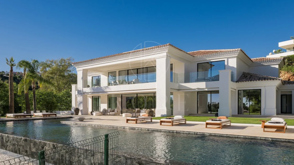 Villa for sale in La Quinta, Benahavis