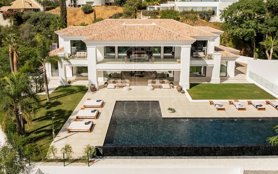 Villa en venta en La Quinta, Benahavis