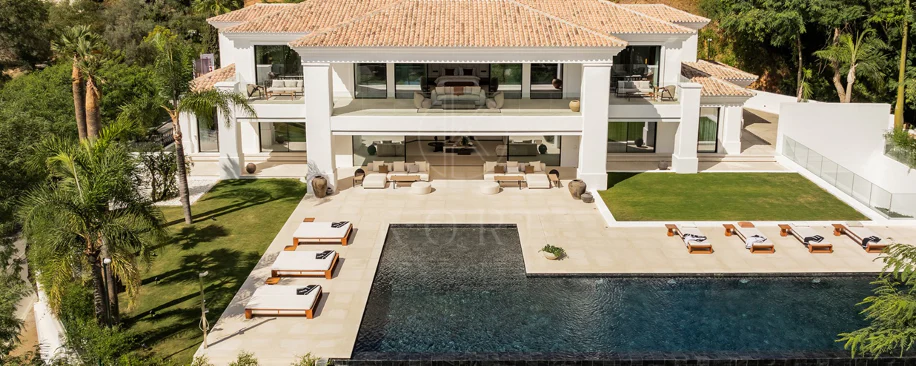 Villa for sale in La Quinta, Benahavis