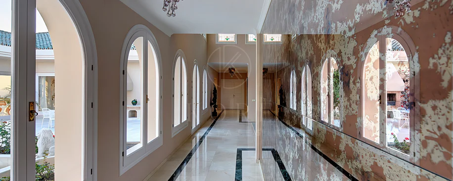 Villa for sale in Rio Real Golf, Marbella East