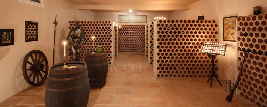 Villa for sale in Rio Real Golf, Marbella East