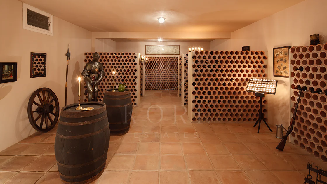Villa for sale in Rio Real Golf, Marbella East