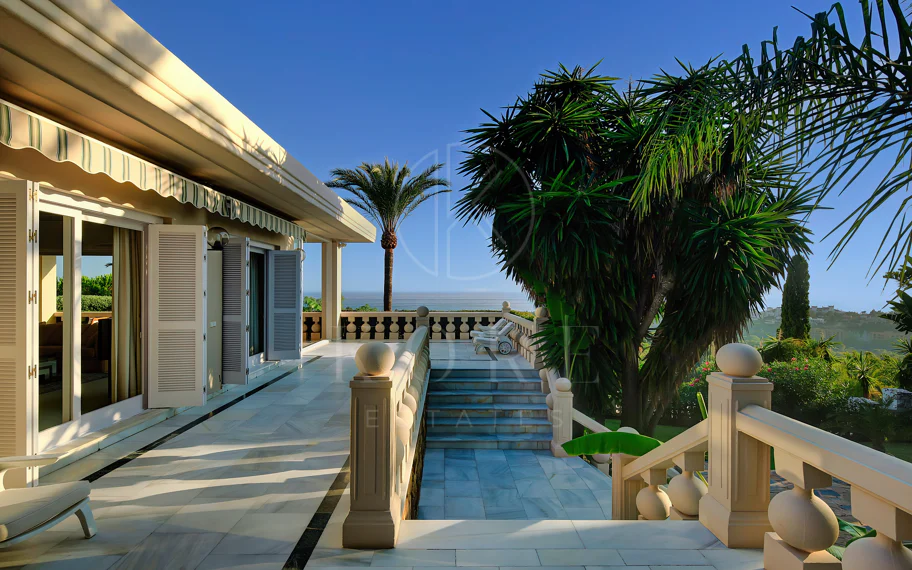 Villa en venta en Rio Real Golf, Marbella Este