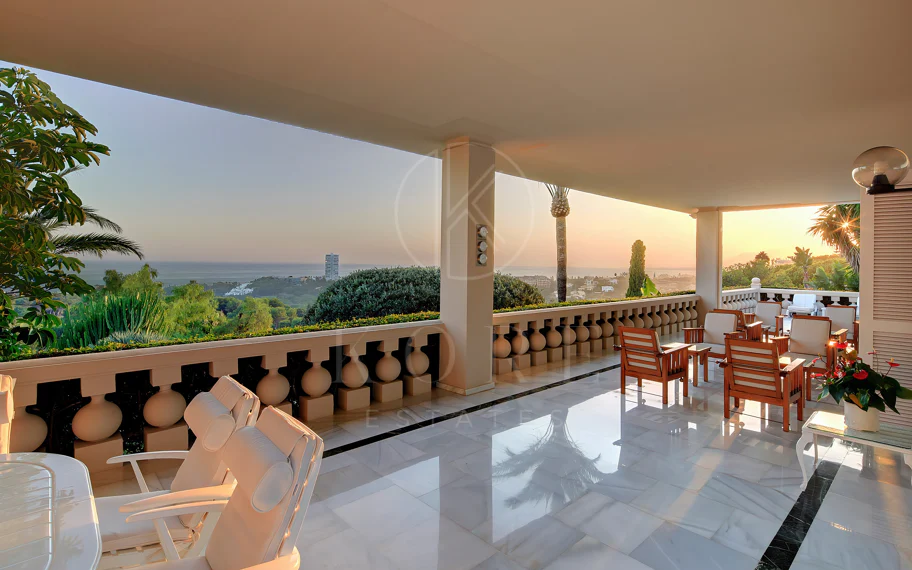 Villa en venta en Rio Real Golf, Marbella Este