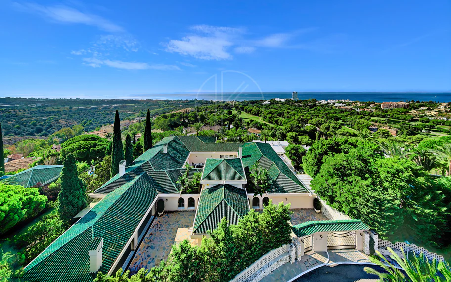 Villa en venta en Rio Real Golf, Marbella Este