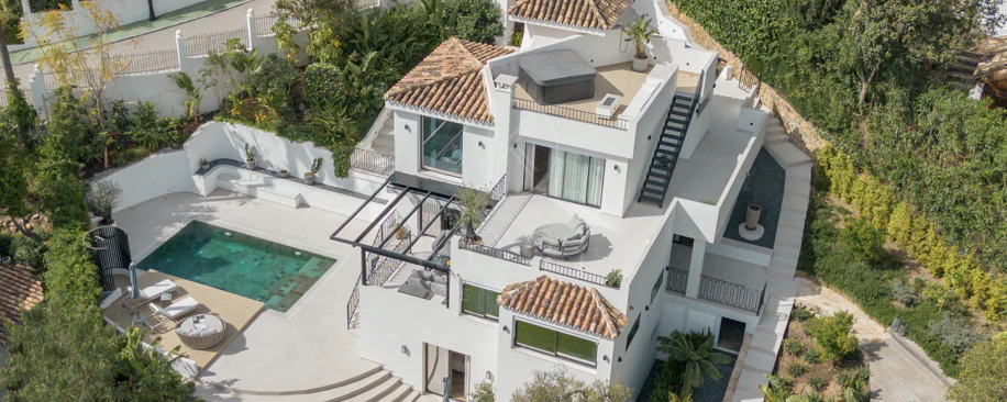 Villa in Los Naranjos Hill Club