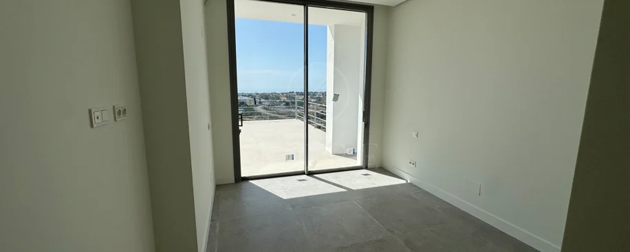 Villa en venta en Los Arqueros, Benahavis