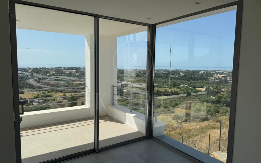 Villa en venta en Los Arqueros, Benahavis