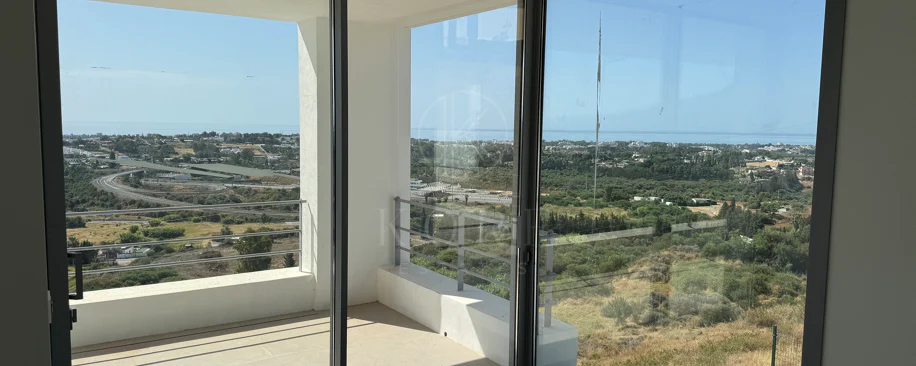 Villa en venta en Los Arqueros, Benahavis