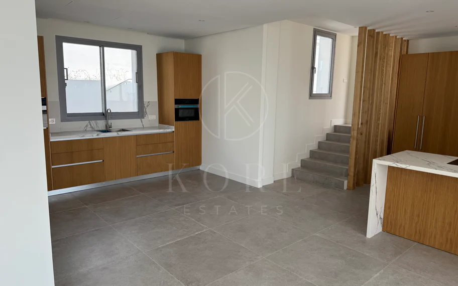 Villa en venta en Los Arqueros, Benahavis
