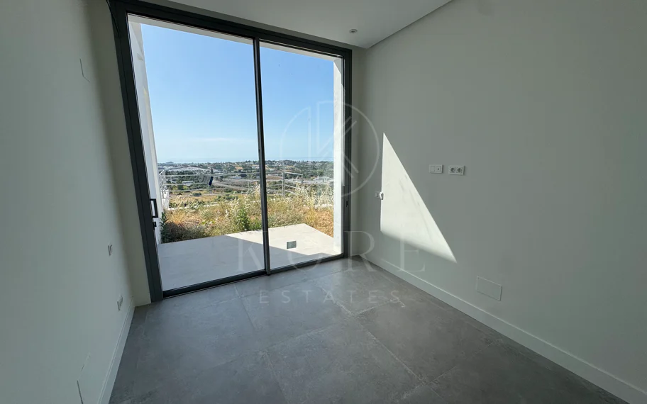 Villa en venta en Los Arqueros, Benahavis