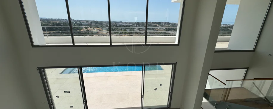Villa en venta en Los Arqueros, Benahavis