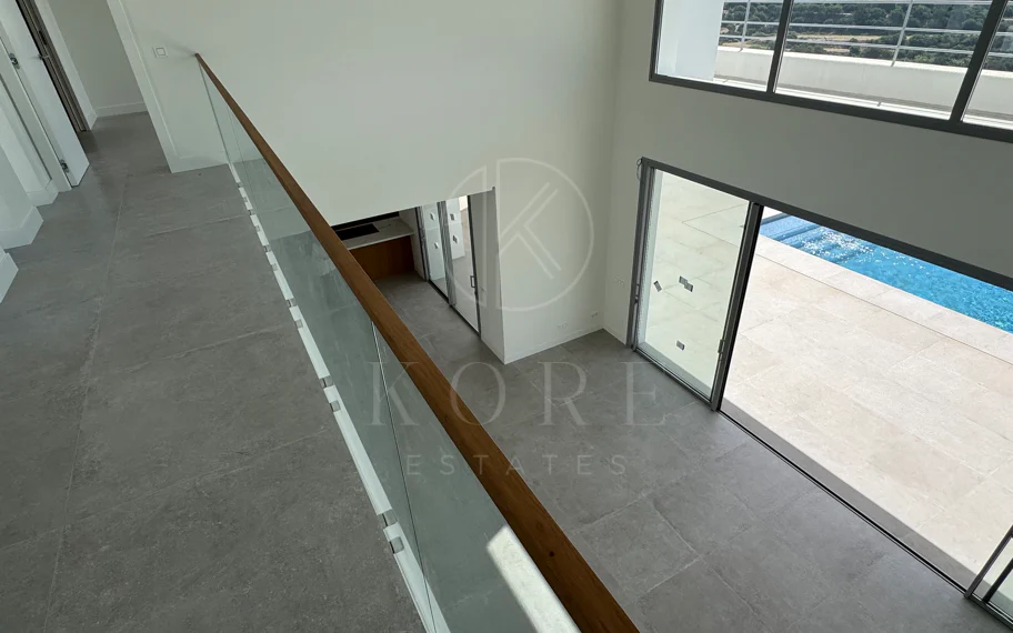 Villa en venta en Los Arqueros, Benahavis