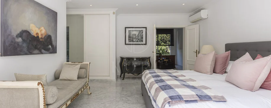 Villa for sale in Los Monteros, Marbella East